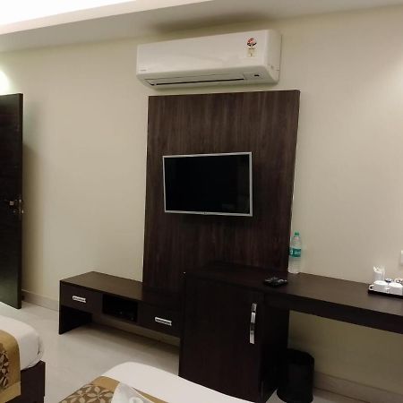 Hotel Solitaire Chinhat 外观 照片