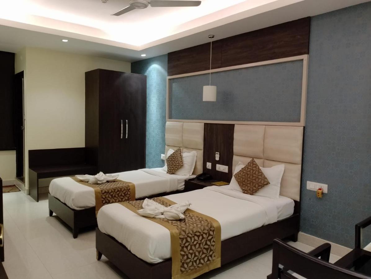 Hotel Solitaire Chinhat 外观 照片