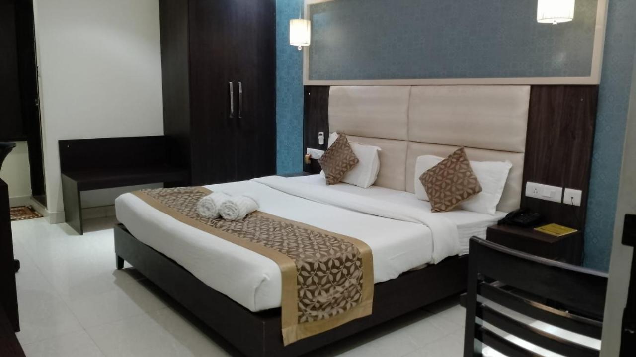 Hotel Solitaire Chinhat 外观 照片