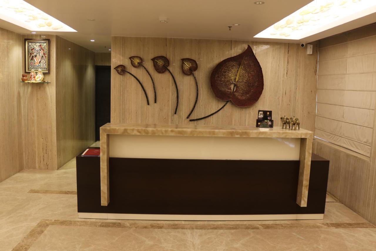Hotel Solitaire Chinhat 外观 照片