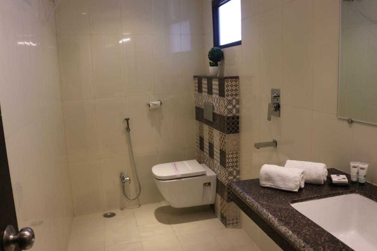 Hotel Solitaire Chinhat 外观 照片