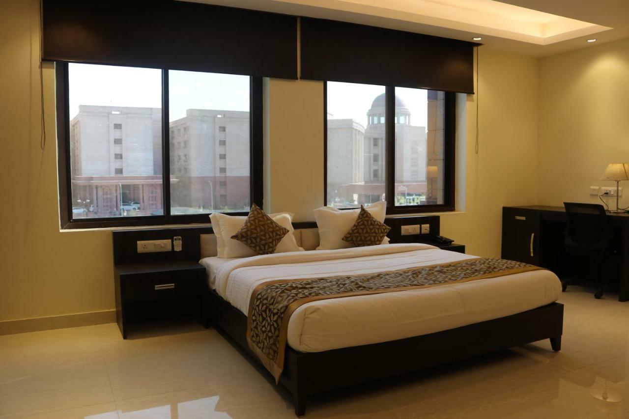 Hotel Solitaire Chinhat 外观 照片